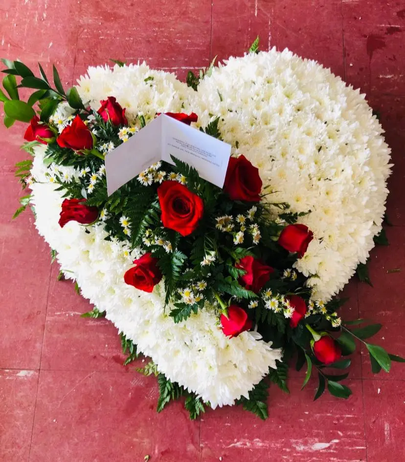 Corona Infinito Amor